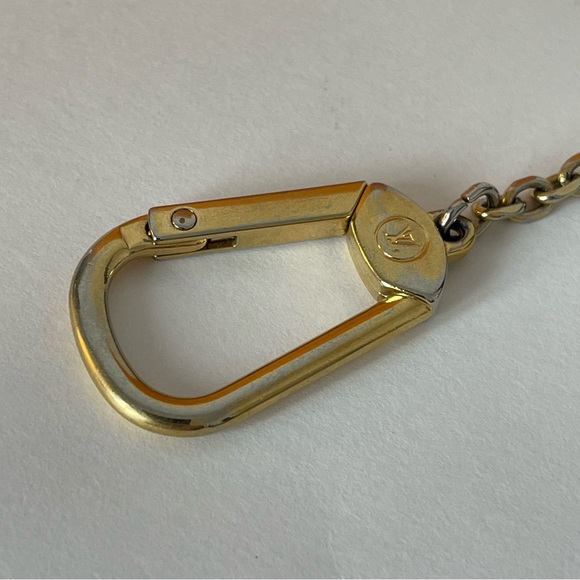 LOUIS VUITTON Key Clée damier ébène - Picture 9 of 12